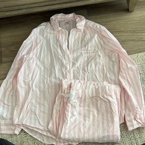 Victoria’s Secret Cotton Pajamas - Size Medium Set - Never worn!